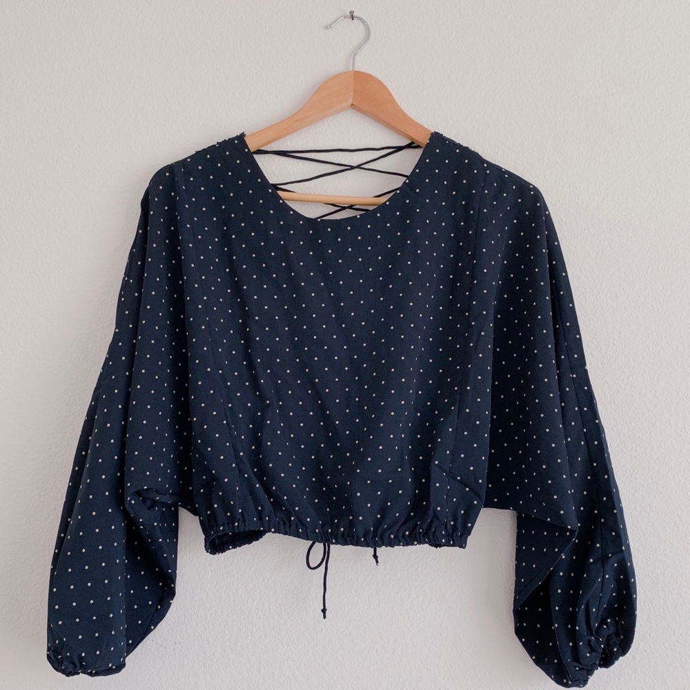 🆕 NWT Alexa Navy Polka Dot Dolman Crop Blouse